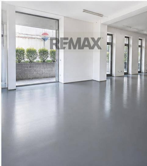 Stanza vuota - Commercial Premises Via Guglielmo Marconi
 
37, Cles - floor plans 1