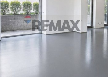 Stanza vuota - Commercial Premises Via Guglielmo Marconi
37, Cles - photo 4