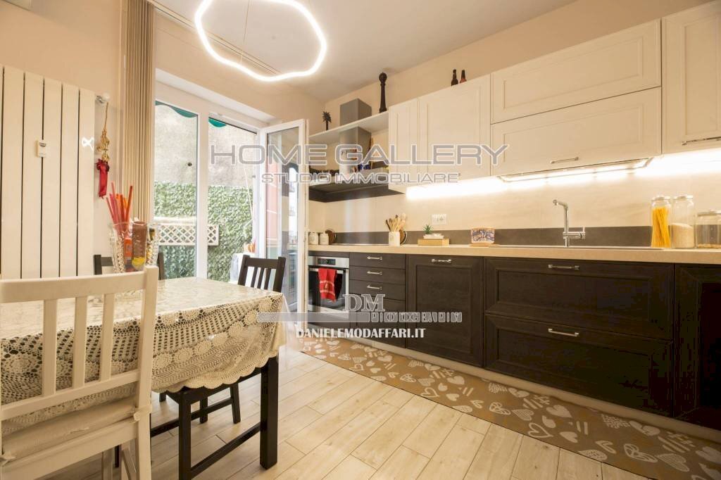 Cucina - Trilocale via Borgoratti, 22, Genova (zona Borgoratti) - foto 2