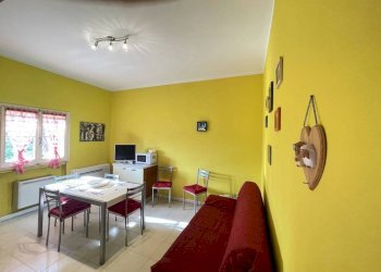 Salone - Bilocale viale dei Pini, Ravenna (zona Porto Corsini) - foto 2
