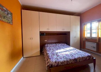 Camera da letto - Bilocale viale dei Pini, Ravenna (zona Porto Corsini) - foto 12