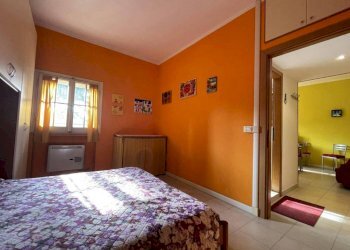 Camera da letto - Bilocale viale dei Pini, Ravenna (zona Porto Corsini) - foto 16