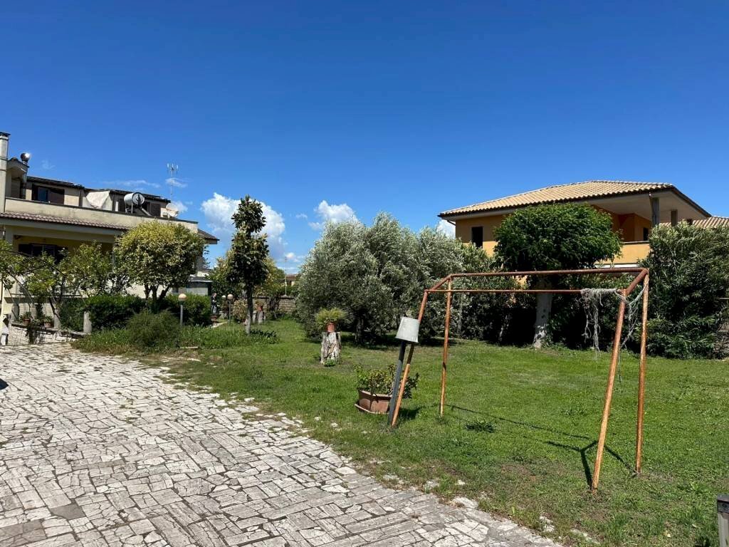 Giardino - Villa via del Melograno, 51, Anzio - photo 2