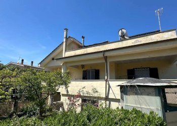 Facciata - Villa via del Melograno, 51, Anzio - photo 6