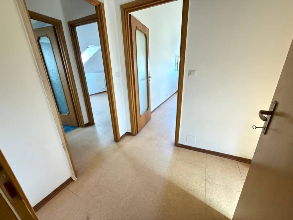 Disimpegno - Attico via Lesegno, 79, Torino (zona Santa Rita) - foto 3