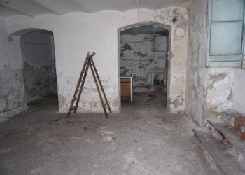 Magazzino - Magazzino via Massimo d'Azeglio, 13r, Genova (zona Sampierdarena) - foto 3