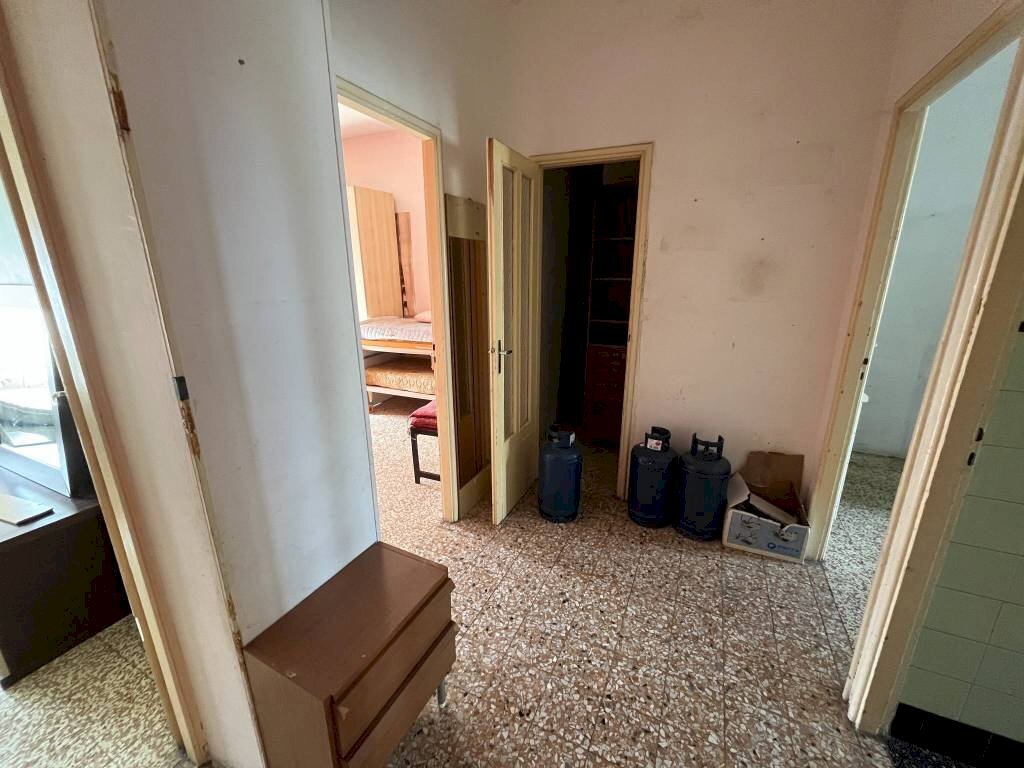 Corridoio - Trilocale via Ciamarella, 23, Torino (zona Borgo Vittoria) - foto 3