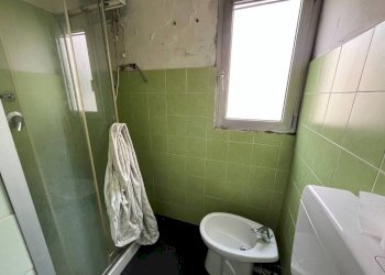 Bagno - Trilocale via Ciamarella, 23, Torino (zona Borgo Vittoria) - foto 7