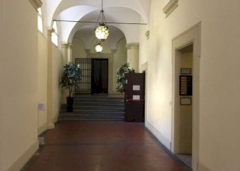 Interno palazzo - Office Bologna (neighborhood Centro Storico) - photo 1