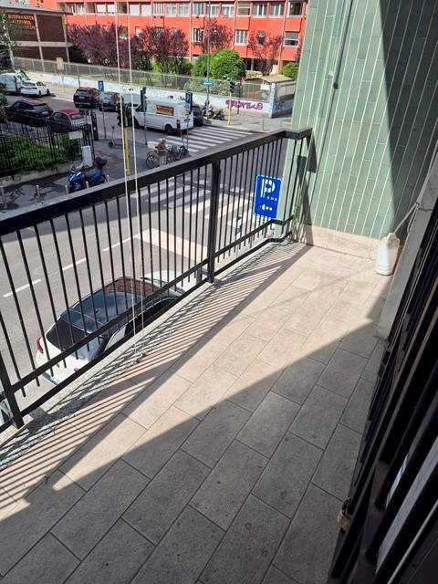 Balcone - Trilocale via Giancarlo Sismondi, 53, Milano - foto 3