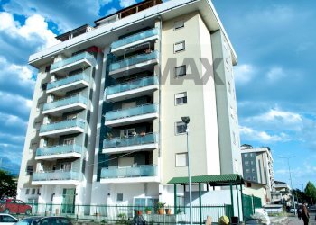 Edificio all\'aperto - Three-room apartment via popilia
 
252, Cosenza - photo 11