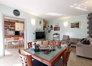 Sala da pranzo - Quadrilocale via Saorgio, 96, Torino (zona Borgo Vittoria) - foto 3