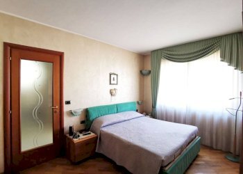Camera da letto - Quadrilocale via Saorgio, 96, Torino (zona Borgo Vittoria) - foto 26