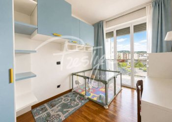 Camera da letto - Appartamento viale Italia, 94, La Spezia - foto 12