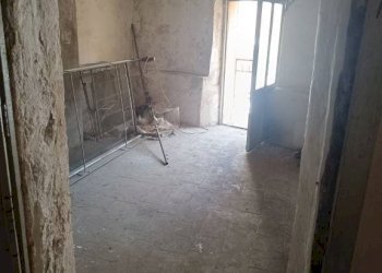 Stanza non arredata - Four-room apartment via Umberto I, 51, Fenestrelle - photo 7