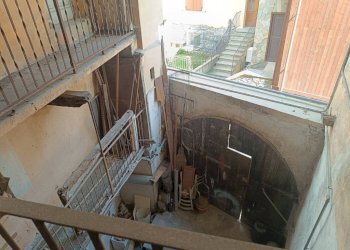 Interno palazzo - Four-room apartment via Umberto I, 51, Fenestrelle - photo 9