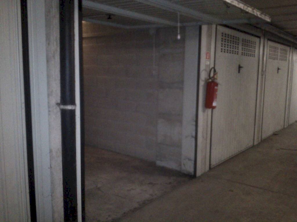 Box auto - Box via Testona, 1, Torino (zona Nizza Millefonti) - foto 3