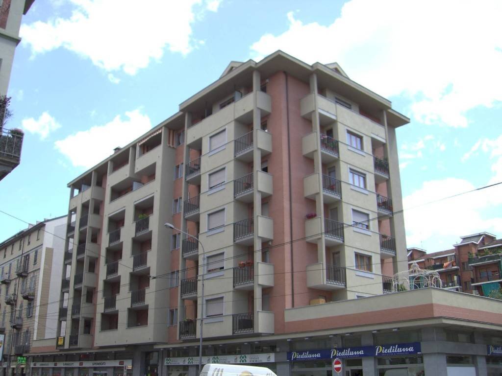 Facciata - Box via Testona, 1, Torino (zona Nizza Millefonti) - foto 2