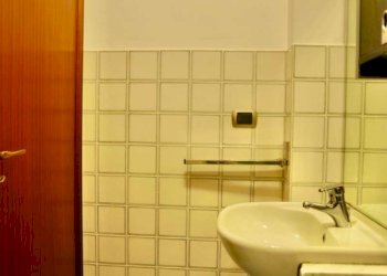 bagnetto di servizio zona giorno - Appartamento via PAVESE, 23, Venaria Reale - foto 4