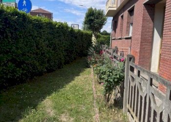 Giardino - Quadrilocale via Livia Gallina, 1, Carmagnola - foto 3
