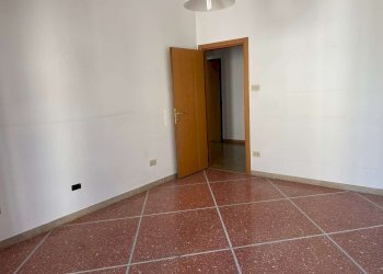 whatsapp image 2026-05-20 at 11.18.43 (7) - Trilocale via Della Pace, Medicina - foto 5