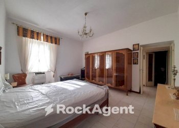 Camera da letto - Three-room apartment via Vallefossata, 41, Acquapendente - photo 21