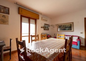 Salone - Four-room apartment viale Cassiodoro, 279, Catanzaro - photo 4