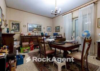 Studio - Four-room apartment via Madonna dei Cieli 40/a, Catanzaro - photo 10