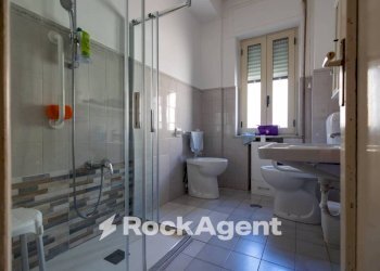 Bagno - Four-room apartment via Madonna dei Cieli 40/a, Catanzaro - photo 27