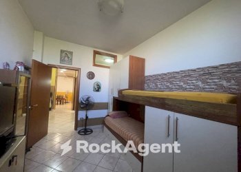 Camera da letto - Four-room apartment via Publio Virgilio Marone 10, Poggiomarino - photo 25