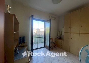 Camera da letto - Four-room apartment via Publio Virgilio Marone 10, Poggiomarino - photo 27