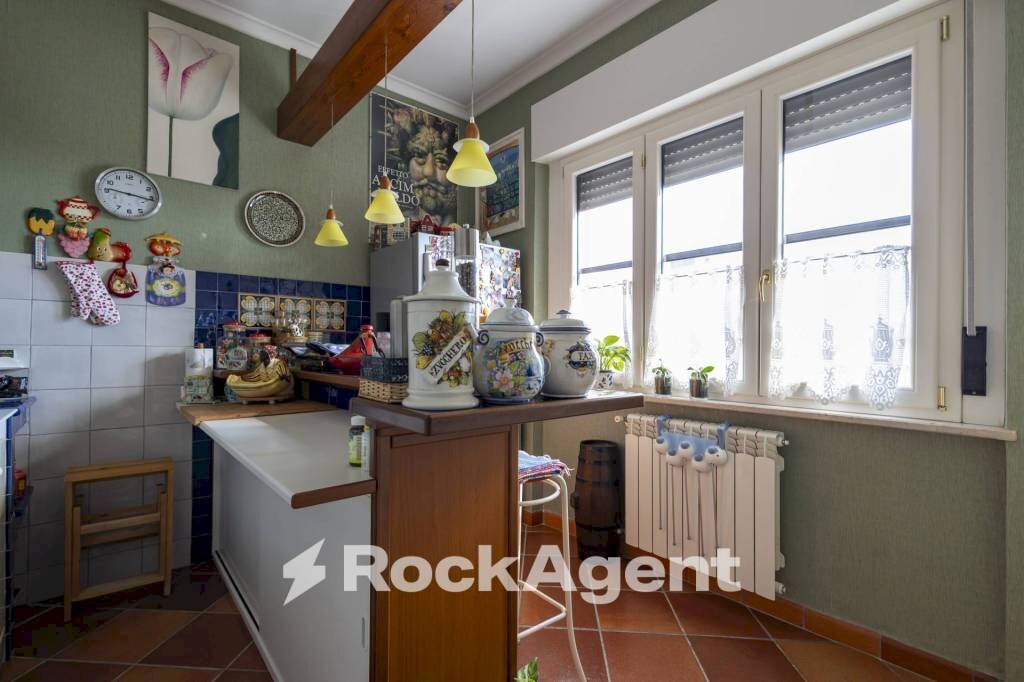 Cucina - Four-room apartment viale Tommaso Campanella, 90, Catanzaro - photo 2
