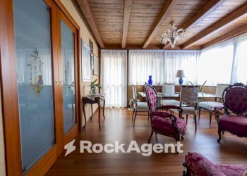 Veranda - Four-room apartment viale Tommaso Campanella, 90, Catanzaro - photo 8