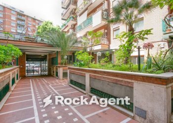 Cortile interno - Three-room apartment largo Antonio Beltramelli, 36, Roma - photo 34