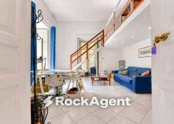 Salone - Four-room apartment corso Vittorio Emanuele, Napoli (neighborhood Chiaia) - photo 5