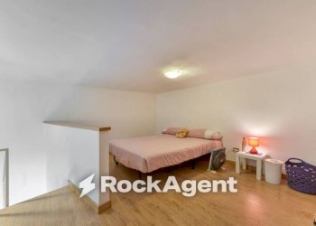 Camera da letto - Four-room apartment corso Vittorio Emanuele, Napoli (neighborhood Chiaia) - photo 10