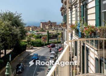 Balcone - Four-room apartment corso Vittorio Emanuele, Napoli (neighborhood Chiaia) - photo 17