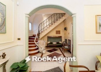 Interno palazzo - Four-room apartment corso Vittorio Emanuele, 151, Trecastagni - photo 7