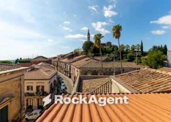 Vista - Four-room apartment corso Vittorio Emanuele, 151, Trecastagni - photo 30