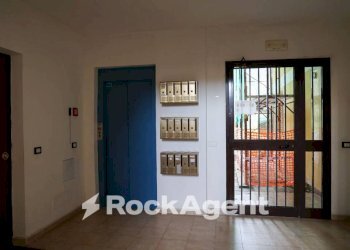 Interno palazzo - Quadrilocale via Martiri di Nassirya, San Floro - foto 23