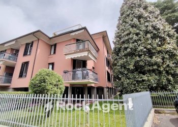 Facciata - Four-room apartment via Alcide de Gasperi, 3A, Travacò Siccomario - photo 1