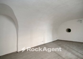 Stanza non arredata - Warehouse via dei Quattro Cantoni, 9a, Roma (neighborhood Centro Storico) - photo 4