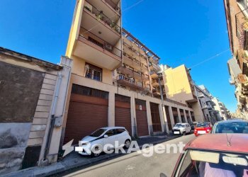 Facciata - Warehouse via Regina Bianca, 103, Catania - photo 3