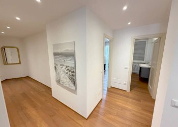 Corridoio - Three-room apartment viale Papa Giovanni XXIII, Bergamo - photo 1