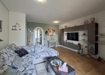 Three-room apartment Via Fiume, Vittuone - photo 2