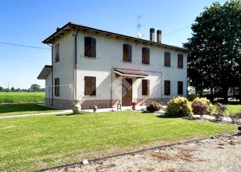 Independent house Via Tagliamenazzo, Molinella - photo 1