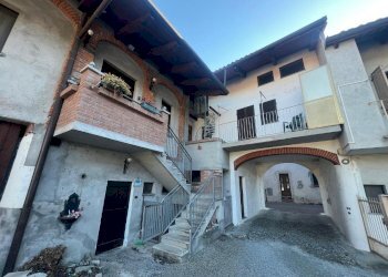 Casa semi indipendente Salerano Canavese - foto 1