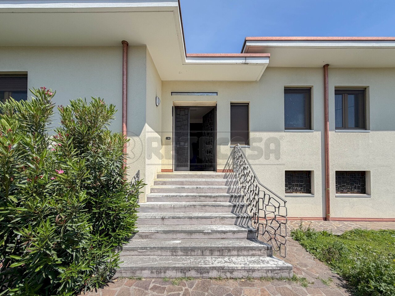 facciata - Villa a Schiera Via Carducci, Monticello Conte Otto - foto 1
