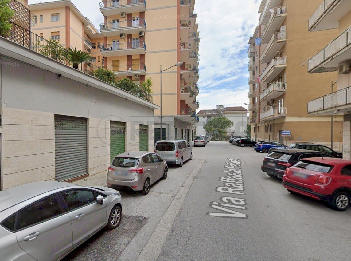 Immagine 2026-05-19 113956 - Commercial Premises Via Raffaele Fatigati 11, Salerno - photo 1