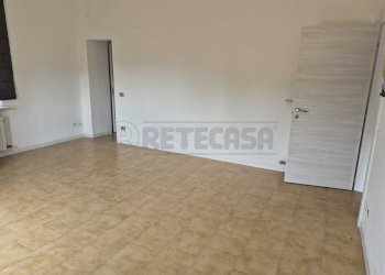 TRILOCALE SECONDO PIANO - Apartment Curno - photo 25